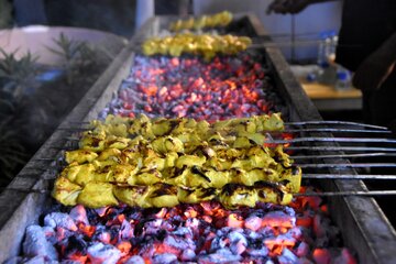 حال و هوای اربعینی اطرف تهران پیش از مراسم تشییع رهبر شهید