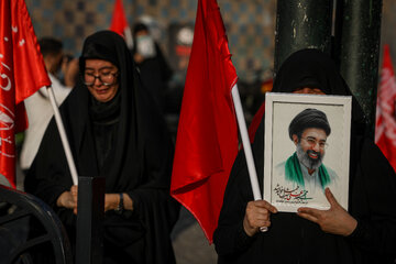 مراسم تشییع پیکر مطهر رهبر شهید انقلاب - تهران / چهارراه ولیعصر (عج)