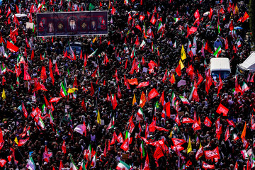 مراسم تشییع پیکر مطهر رهبر شهید انقلاب - تهران/ خیابان آزادی