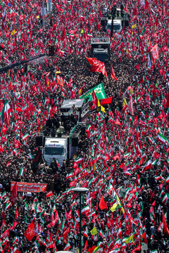 مراسم تشییع پیکر مطهر رهبر شهید انقلاب - تهران/ خیابان آزادی