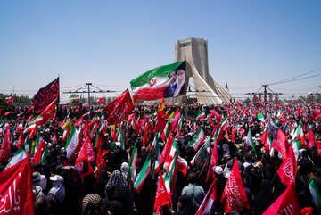 مراسم تشییع پیکر مطهر رهبر شهید انقلاب - تهران/ میدان آزادی 
