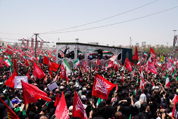 مراسم تشییع پیکر مطهر رهبر شهید انقلاب - تهران/ میدان آزادی 