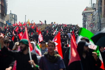 مراسم تشییع پیکر مطهر رهبر شهید انقلاب - تهران/ خیابان انقلاب