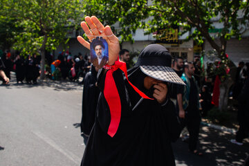 مراسم تشییع پیکر مطهر رهبر شهید انقلاب - تهران/ خیابان دماوند 