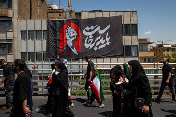 مراسم تشییع پیکر مطهر رهبر شهید انقلاب - تهران/ خیابان دماوند 