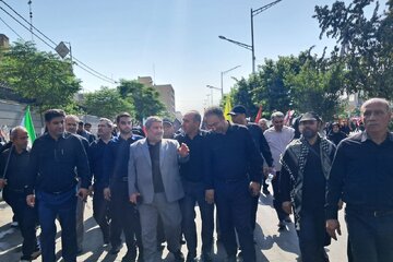 حضرتی: امروز جهان تماشاگر قدرشناسی ملت ایران از رهبر شهید است