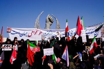 مراسم تشییع پیکر مطهر رهبر شهید انقلاب - تهران/ میدان انقلاب