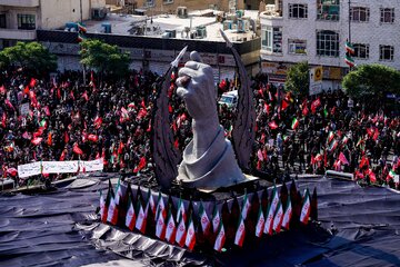 مراسم تشییع پیکر مطهر رهبر شهید انقلاب - تهران/ میدان انقلاب