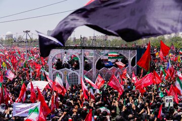 مراسم تشییع پیکر مطهر رهبر شهید انقلاب - تهران/ میدان آزادی 