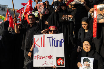مراسم تشییع پیکر مطهر رهبر شهید انقلاب - تهران/ میدان انقلاب