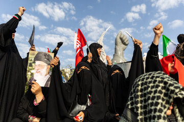 مراسم تشییع پیکر مطهر رهبر شهید انقلاب - تهران/ میدان انقلاب