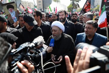 آملی لاریجانی: ایران حول محور آیت‌الله سیدمجتبی خامنه‌ای راه رهبر شهید را ادامه می‌دهد