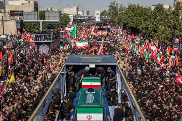مراسم تشییع پیکر مطهر رهبر شهید انقلاب - تهران