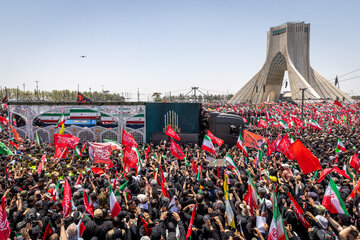 مراسم تشییع پیکر مطهر رهبر شهید انقلاب - تهران