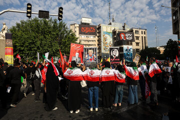 مراسم تشییع پیکر مطهر رهبر شهید انقلاب - تهران