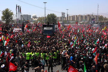 مراسم تشییع پیکر مطهر رهبر شهید انقلاب - تهران