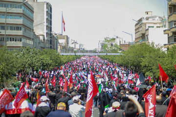 تشییع باشکوه رهبر شهید؛ سرمایه‌ای برای عبور ازبحران‌هاست