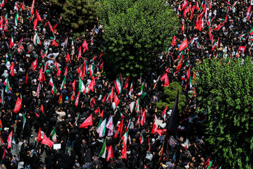 مراسم تشییع پیکر مطهر رهبر شهید انقلاب - تهران / خیابان آزادی