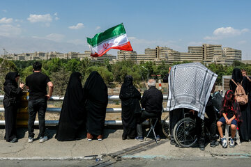 مراسم تشییع پیکر مطهر رهبر شهید انقلاب - تهران / اتوبان لشگری