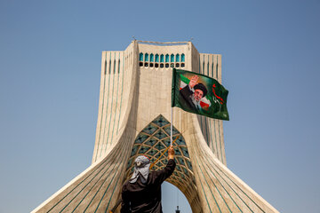 مراسم تشییع پیکر مطهر رهبر شهید انقلاب - تهران/ میدان آزادی
