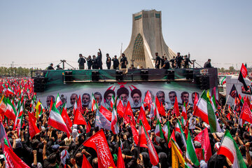 مراسم تشییع پیکر مطهر رهبر شهید انقلاب - تهران/ میدان آزادی