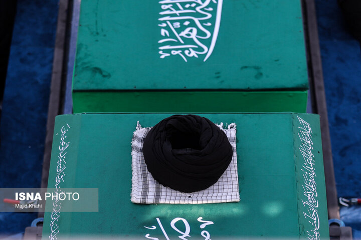 توقف خودرو برای رسیدن عزاداران/ پیکر مطهر با بالگرد در مسیر تشییع عبور خواهد کرد