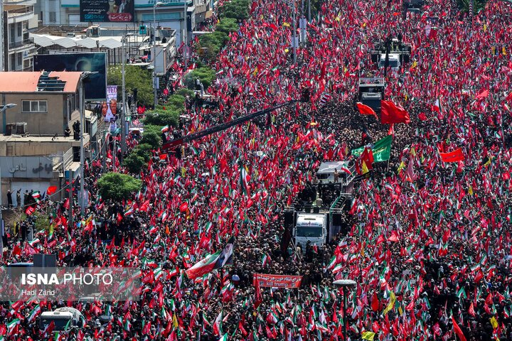 تهران در آخرین روز وداع؛ غرق در موج خروشان بدرقه میلیونی رهبر شهید