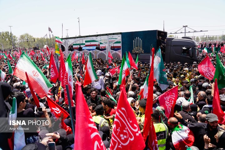 پایان مراسم تشییع در تهران قبل از ساعت ۱۷ /انتقال پیکرهای مطهر به شهر قم پیش از اذان مغرب