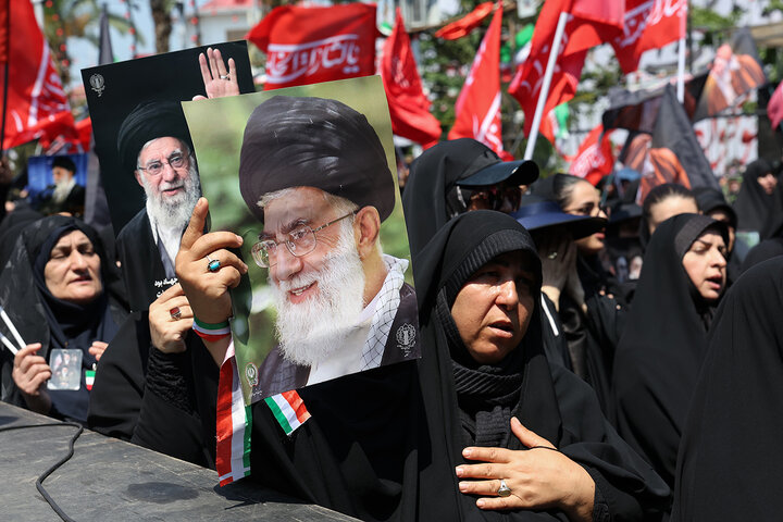 آقای شهید ایران؛ از آخرین وداع جا ماندهایم، اما از راهت نه