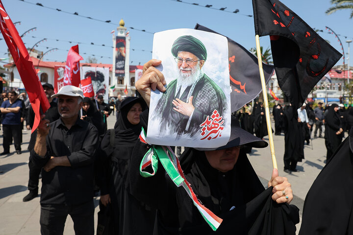 امام جمعه انزلی: رهبر شهید در صف اول عرصه های جهاد بود