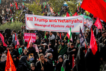 مراسم تشییع پیکر مطهر رهبر شهید انقلاب - قم /۳