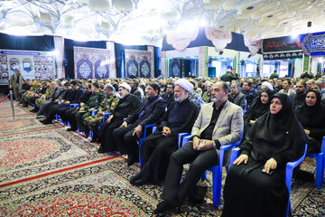 مراسم بزرگداشت و ادای احترام مدیران و کارکنان دولت به «آقای شهید ایران» - کرمان