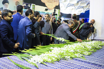 مراسم بزرگداشت و ادای احترام مدیران و کارکنان دولت به «آقای شهید ایران» - کرمان