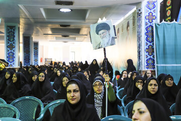 مراسم بزرگداشت و ادای احترام مدیران و کارکنان دولت به «آقای شهید ایران» - کرمان