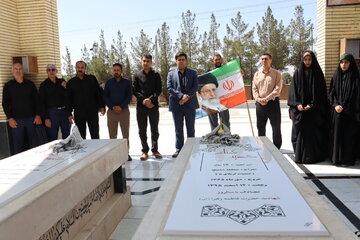 اعزام دانشجویان دانشگاه صنعتی به مراسم تشییع پیکر رهبر شهید مشهد مقدس