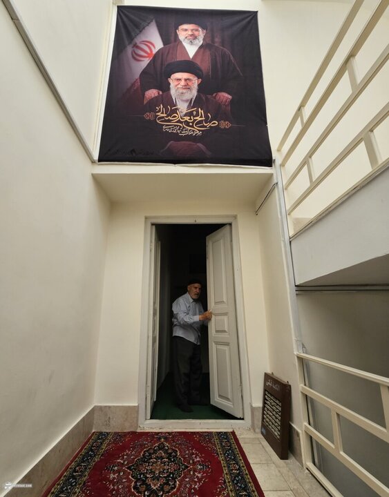 اتاقی که شاهد تولد و عقد رهبر شهید بود؛ گزارش تصویری از یک خانه تاریخی ۱۰۰ ساله