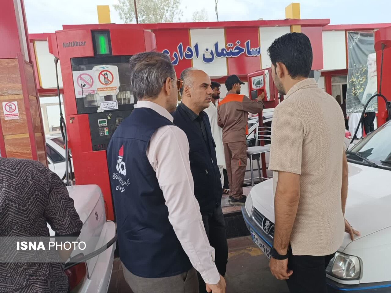 Stable Fuel Supply Process for Ebrahim Raisi's Farewell Pilgrims in Sistan and Baluchestan