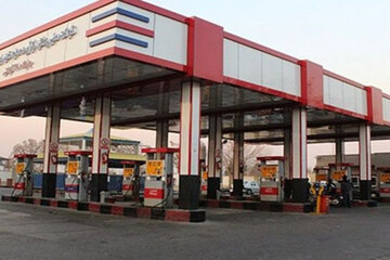 همدلی جایگاه‌داران سوخت زاهدان با مشارکت ۶۱ میلیارد ریالی در مراسم بدرقه رهبر شهید