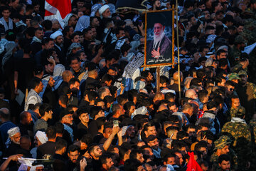 تشییع و وداع با پیکر مطهر رهبر شهید انقلاب در نجف