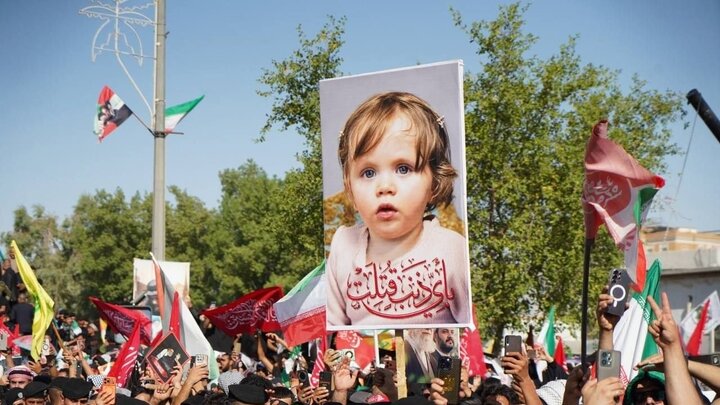 تشییع و وداع باشکوه با آقای شهید ایران در نجف و کربلا