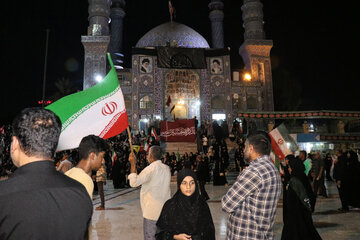 عزاداری مردم همزمان با مراسم تشییع رهبر شهید - بندرعباس
