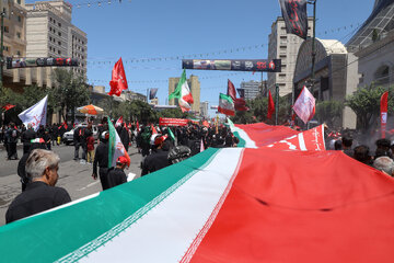 مشهد ساعاتی پیش از آغاز مراسم تشییع پیکر رهبر شهید