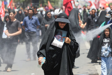 مشهد ساعاتی پیش از آغاز مراسم تشییع پیکر رهبر شهید