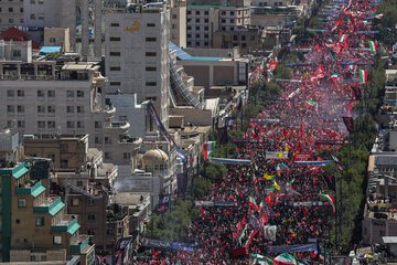 مشهد ساعاتی پیش از آغاز مراسم تشییع پیکر رهبر شهید
