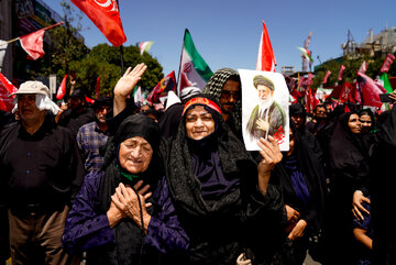 مراسم تشییع پیکر مطهر رهبر شهید انقلاب - مشهد