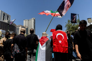 مراسم تشییع پیکر مطهر رهبر شهید انقلاب - مشهد /۴