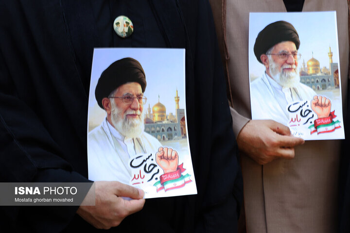 دل‌هایی که هزار کیلومتر دورتر، همراه بدرقه رهبر شهید بودند