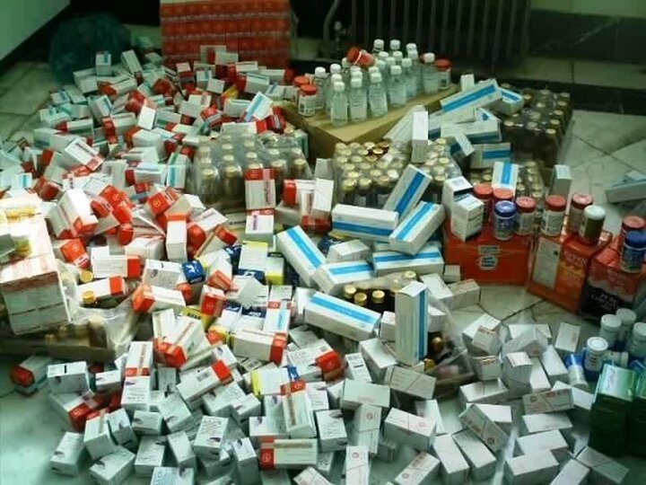 ️کشف قرص‌های غیرمجاز از دو عطاری در ساوه