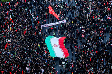 مراسم تشییع پیکر مطهر رهبر شهید انقلاب - مشهد/ ۵