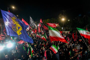 تجمع محوری مردم اهواز در بدرقه آقای شهید ایران